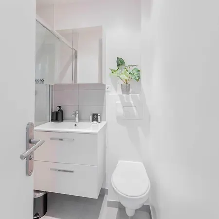 Duplex - Place Victor Hugo Trocadero- Bail Mobilite Paryż